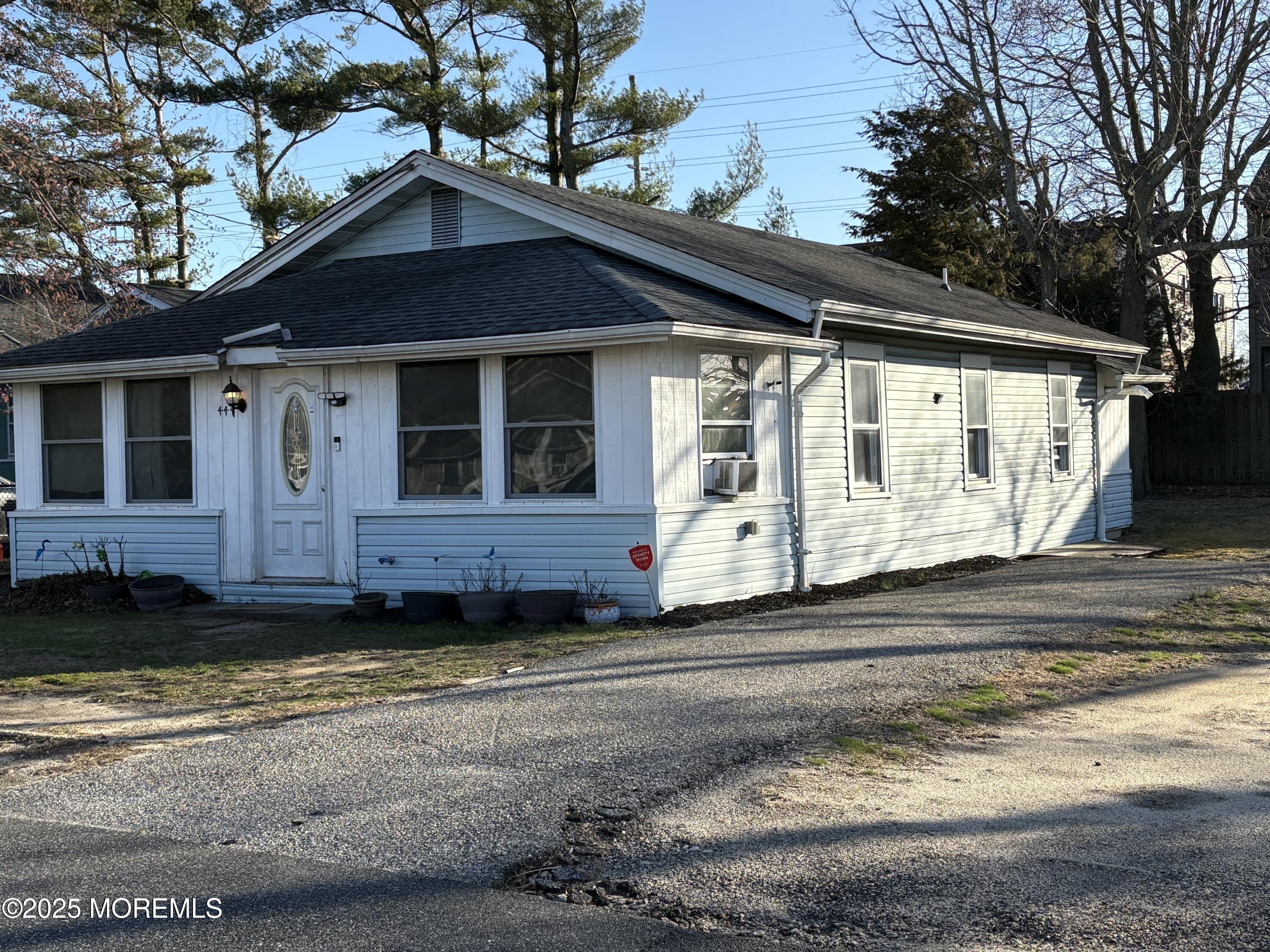 444 Capstan Avenue Beachwood NJ 08722