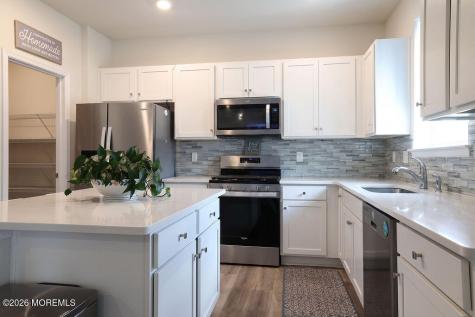 9 Lookout Avenue Barnegat NJ 08005