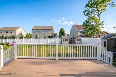 9 Lookout Avenue Barnegat NJ 08005