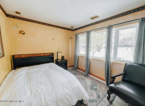 6 Hillcrest Road Manalapan NJ 07726