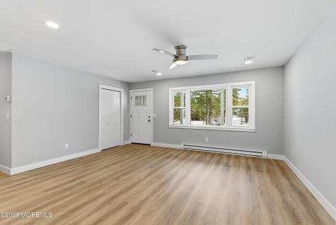 10 Woodbury Court Toms River NJ 08757