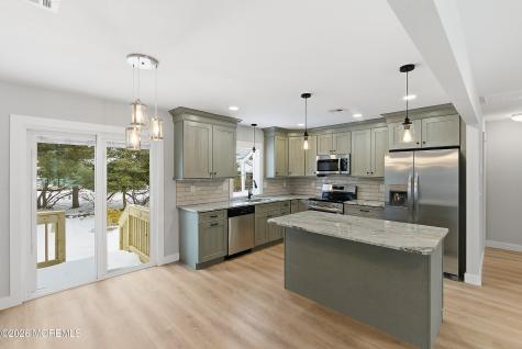 10 Woodbury Court Toms River NJ 08757
