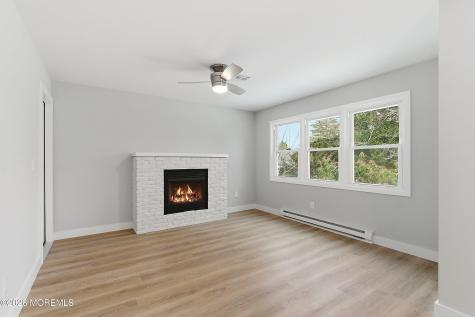 10 Woodbury Court Toms River NJ 08757