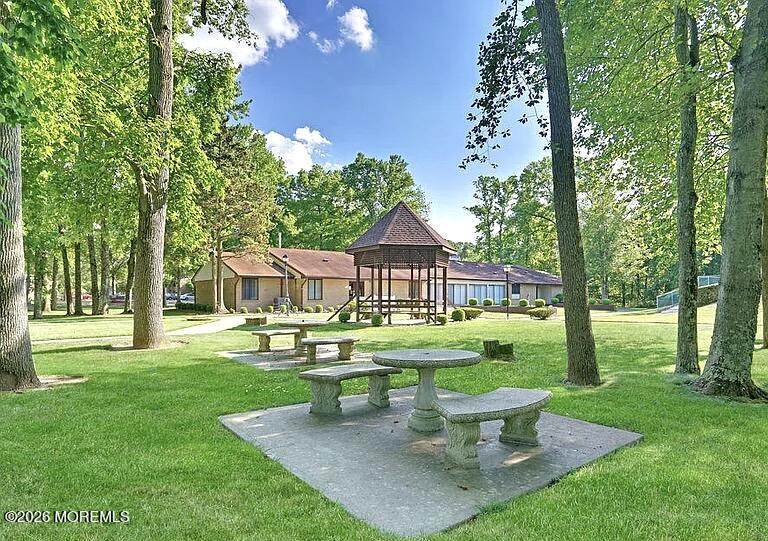 19 Pine Cluster Circle Englishtown NJ 07726