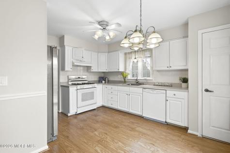 22 Arthur Court Jackson NJ 08527