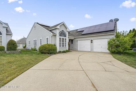 22 Arthur Court Jackson NJ 08527