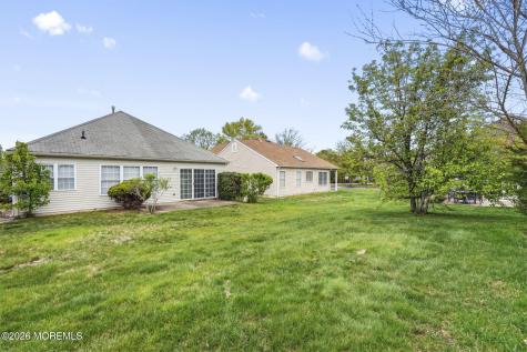 22 Arthur Court Jackson NJ 08527