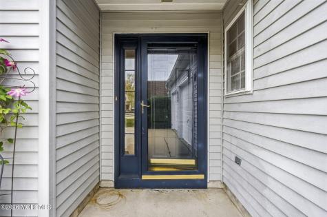 22 Arthur Court Jackson NJ 08527
