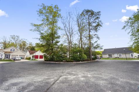22 Arthur Court Jackson NJ 08527