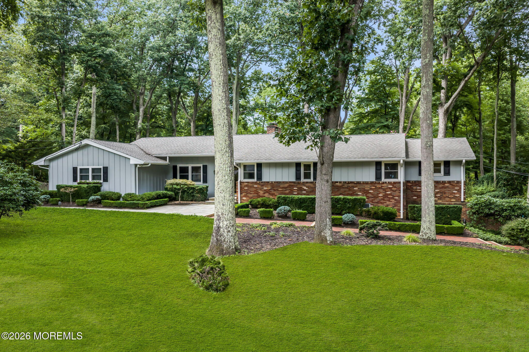 10 Woodland Drive Colts Neck NJ 07722