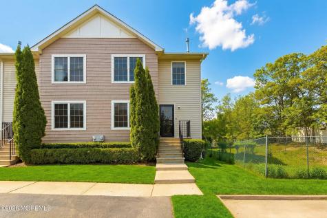 58 Charming Way Lakewood NJ 08701