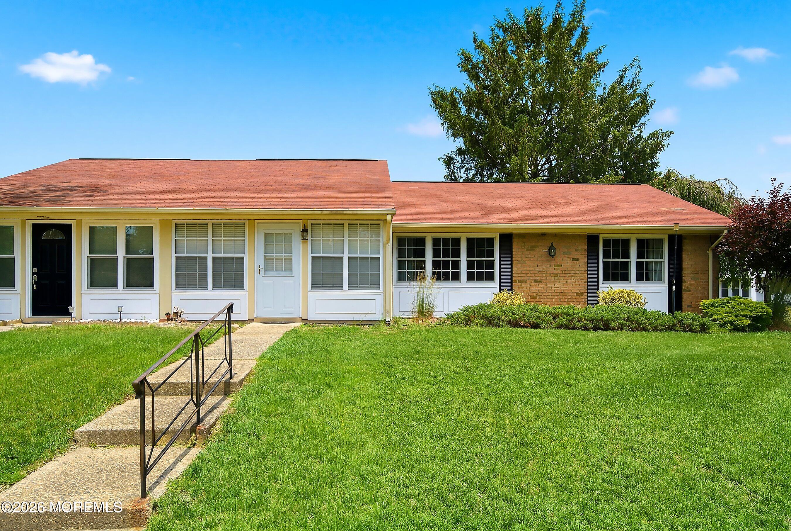 6 B Edinburgh Lane Manchester NJ 08759