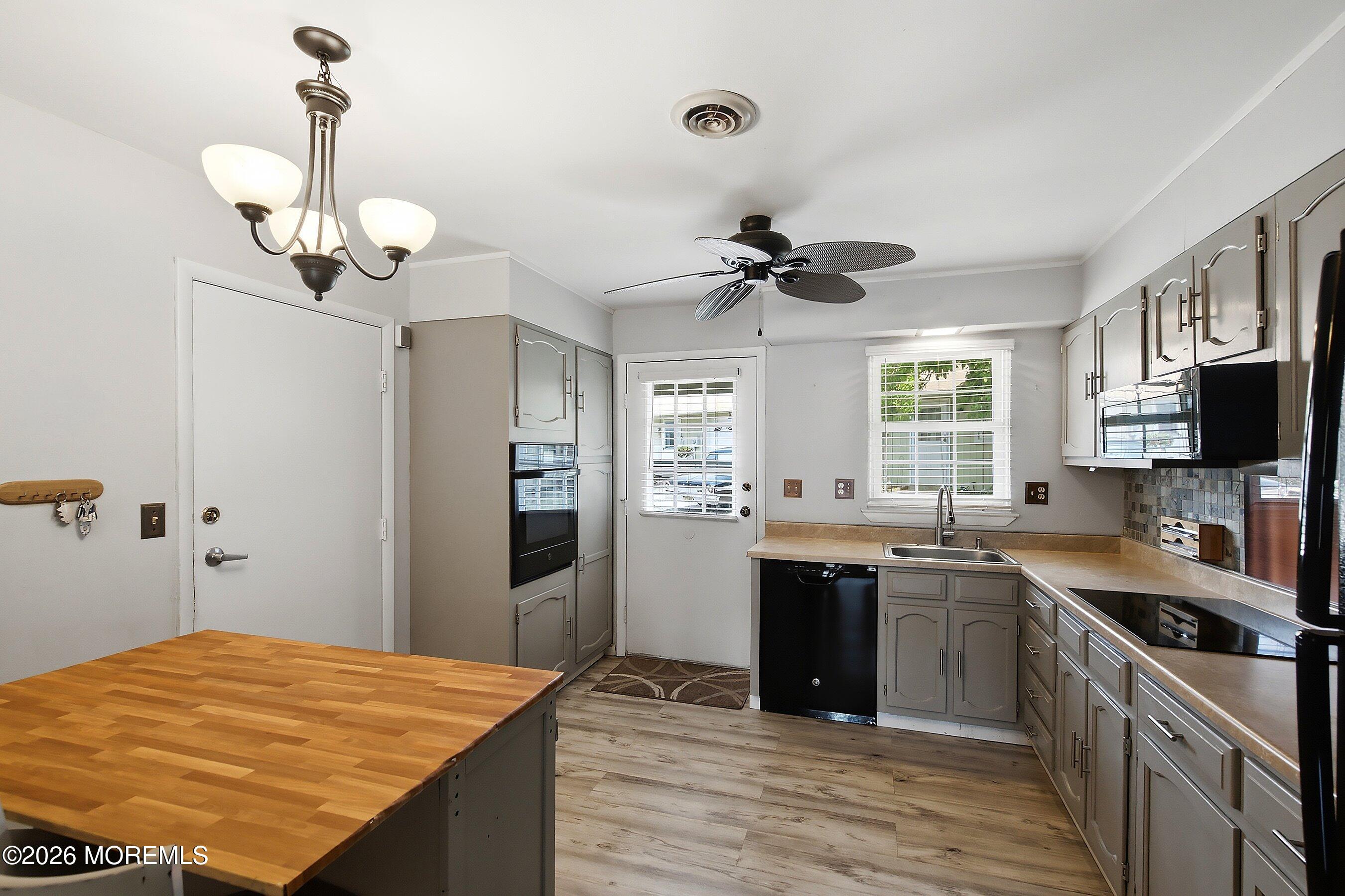 6 B Edinburgh Lane Manchester NJ 08759