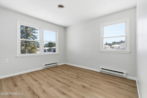 91 Westport Drive Whiting NJ 08759