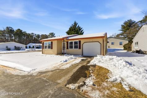 91 Westport Drive Whiting NJ 08759