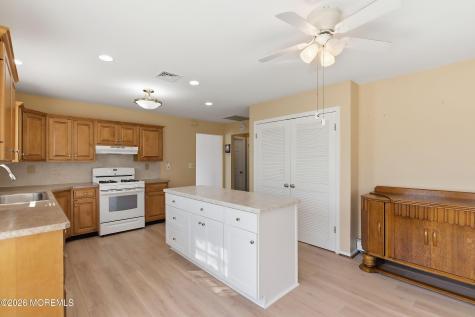 55 Woodstock Drive Toms River NJ 08757