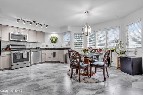 392 Begonia Court Toms River NJ 08753