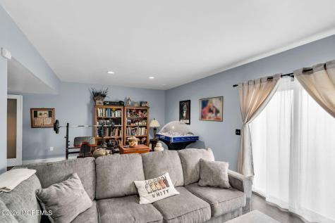 392 Begonia Court Toms River NJ 08753