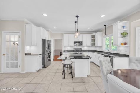 64 Monkton Road Manalapan NJ 07726