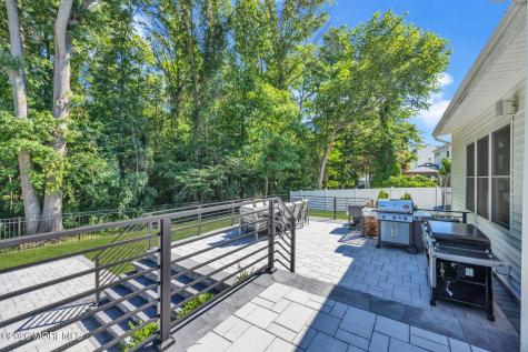 64 Monkton Road Manalapan NJ 07726
