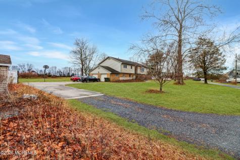 170-174 W Millstream Road Cream Ridge NJ 08514