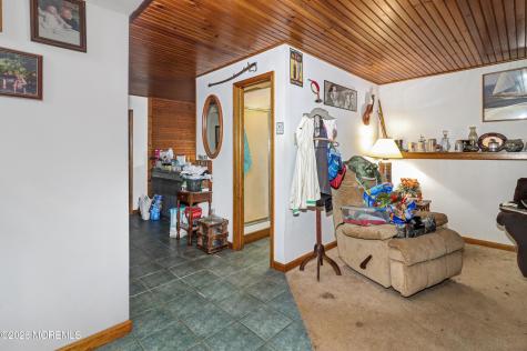 170-174 W Millstream Road Cream Ridge NJ 08514