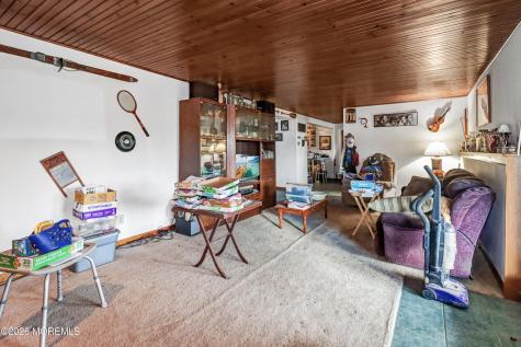 170-174 W Millstream Road Cream Ridge NJ 08514