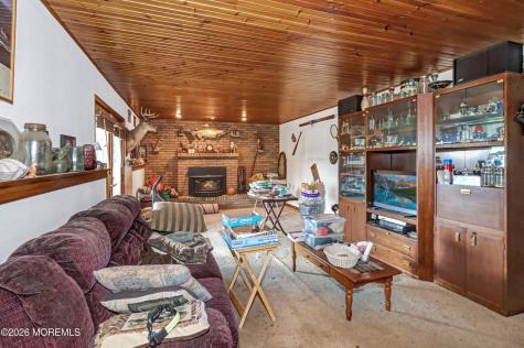 170-174 W Millstream Road Cream Ridge NJ 08514