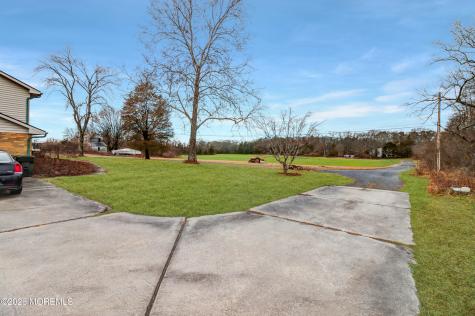 170-174 W Millstream Road Cream Ridge NJ 08514