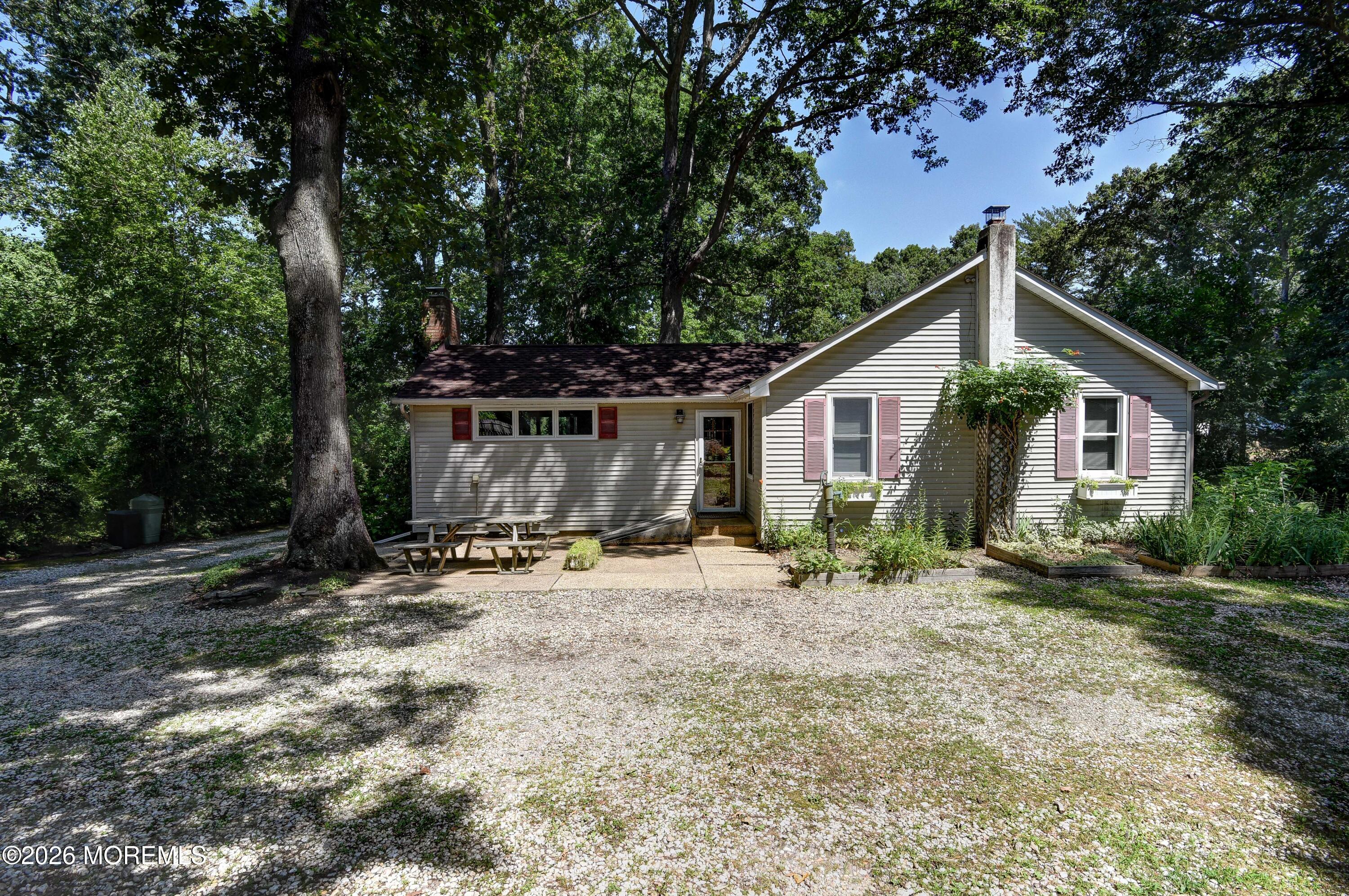 15 La Valley Drive Manalapan NJ 07726