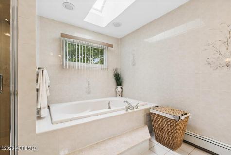 5 Martin Court Manalapan NJ 07726