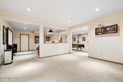 5 Martin Court Manalapan NJ 07726