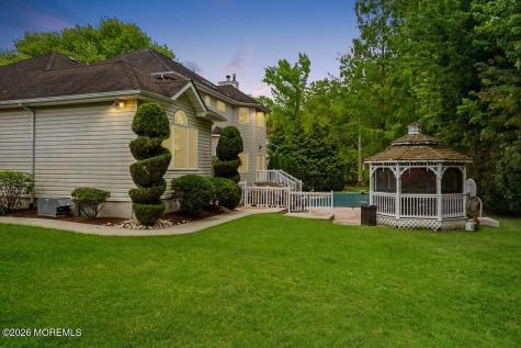 5 Martin Court Manalapan NJ 07726
