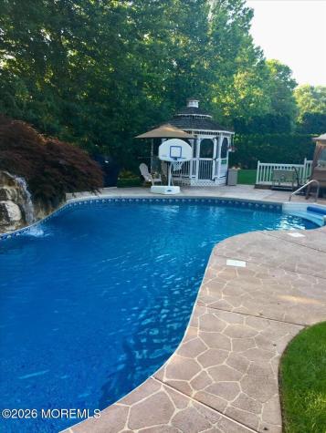 5 Martin Court Manalapan NJ 07726
