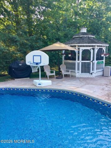 5 Martin Court Manalapan NJ 07726