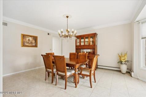 5 Martin Court Manalapan NJ 07726