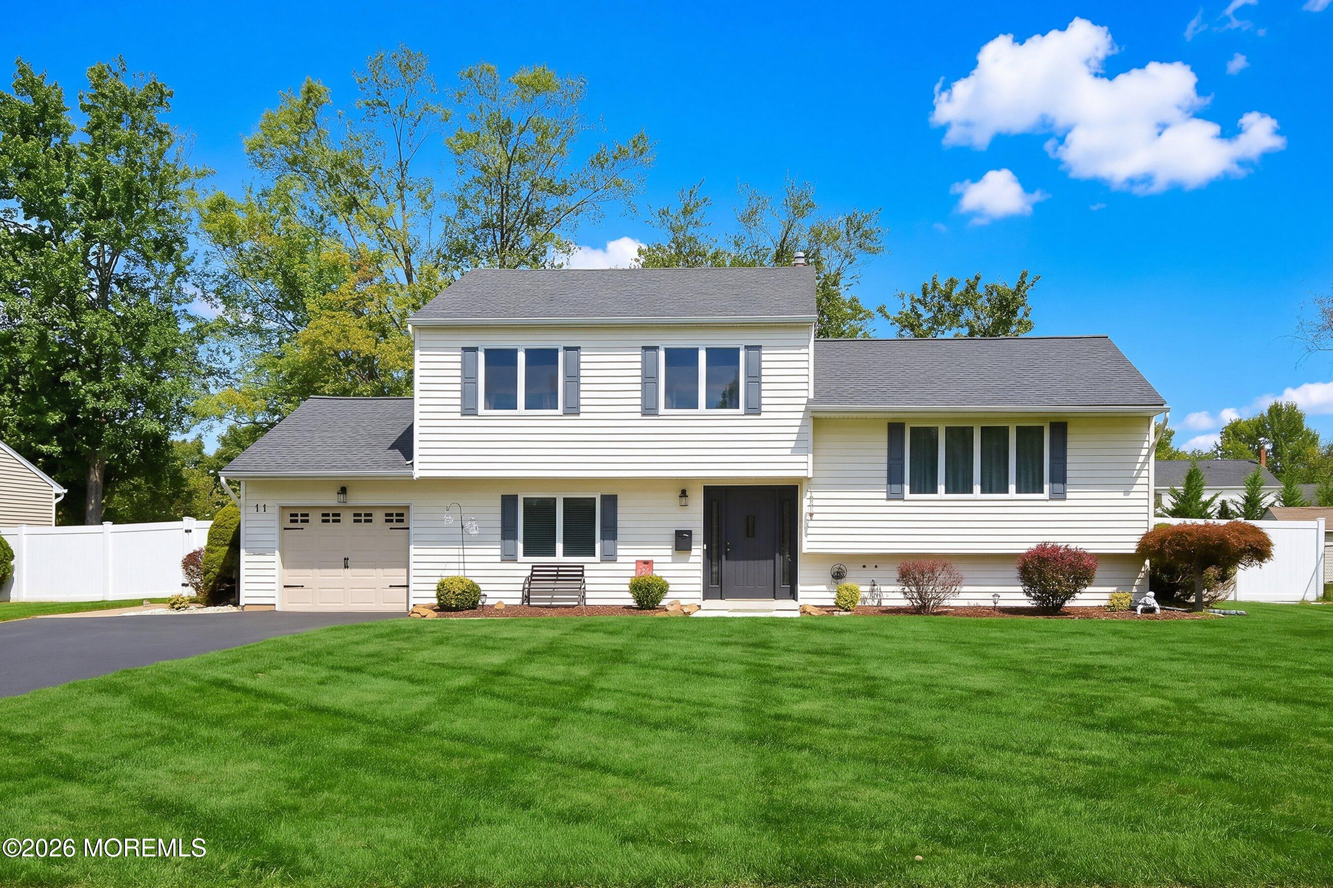 11 Stratford Drive Manalapan NJ 07726