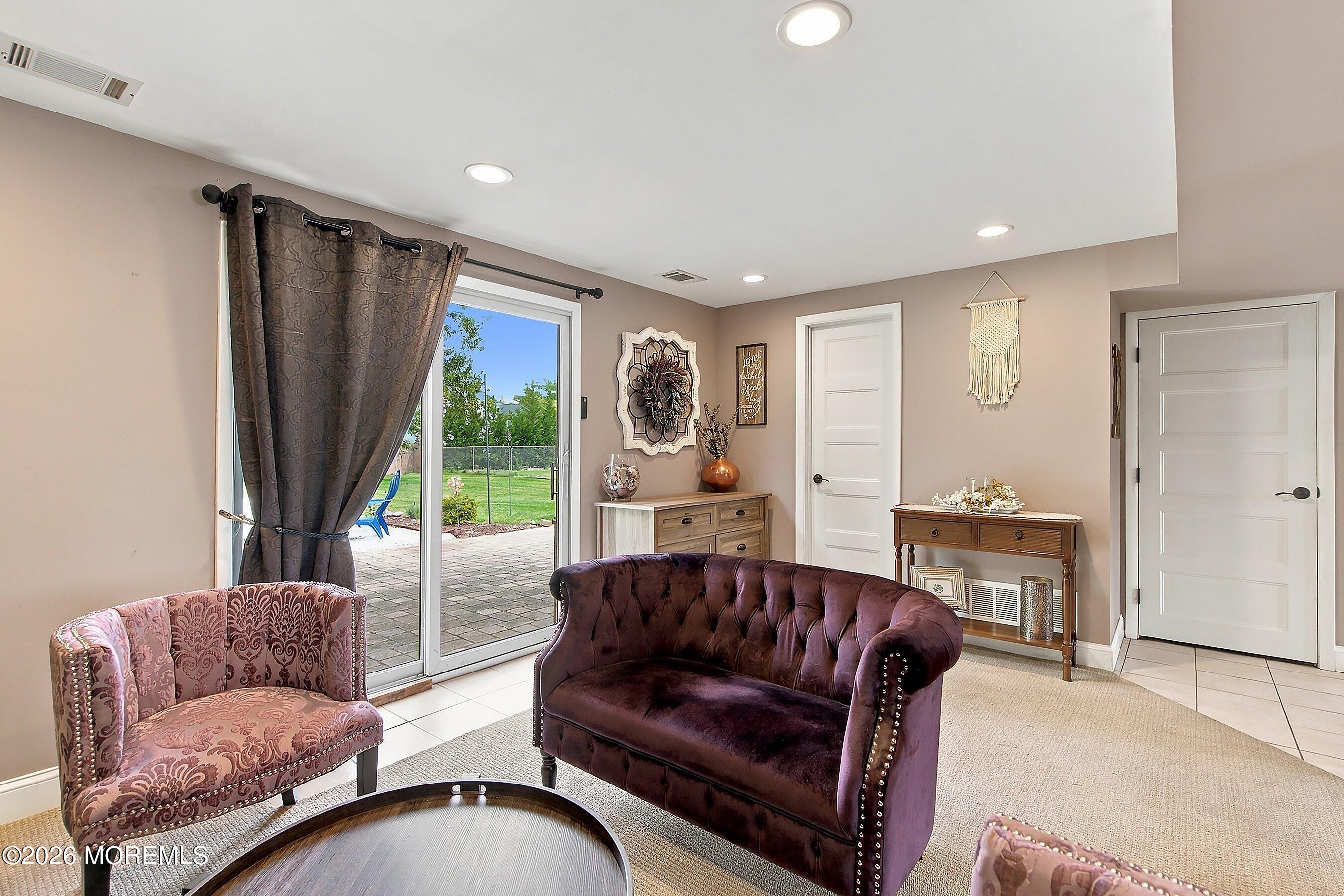 11 Stratford Drive Manalapan NJ 07726