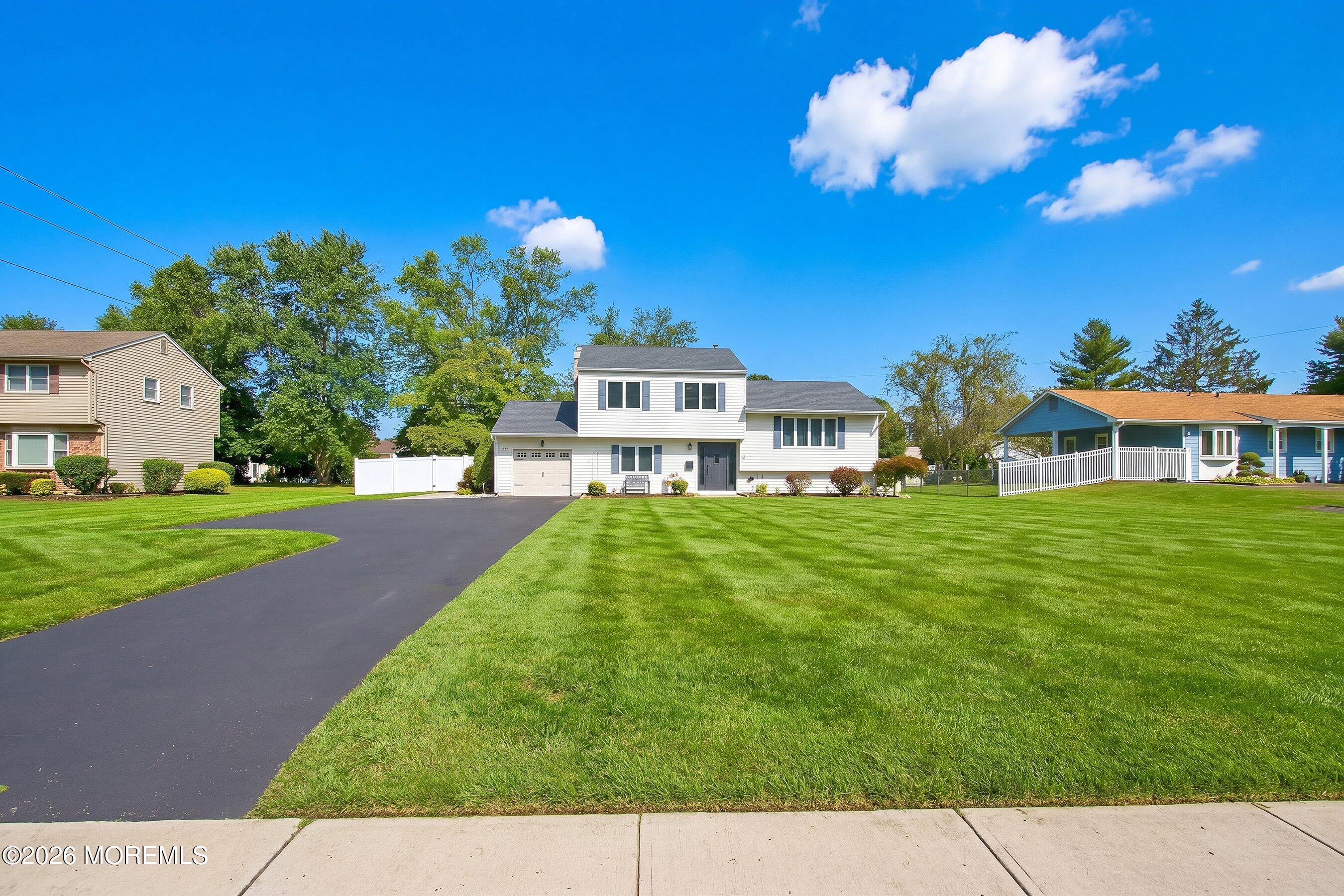 11 Stratford Drive Manalapan NJ 07726