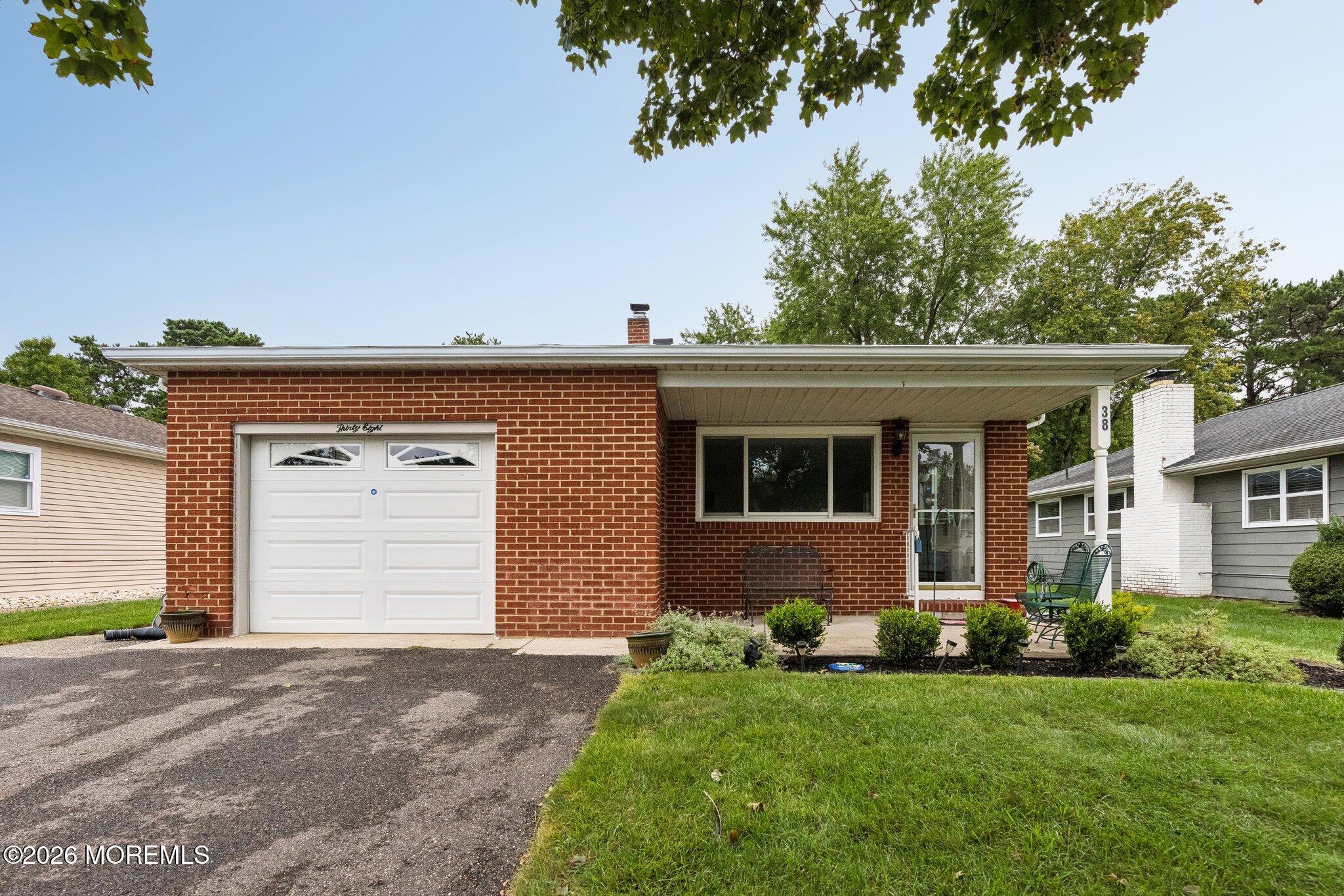 38 Biabou Drive Toms River NJ 08757