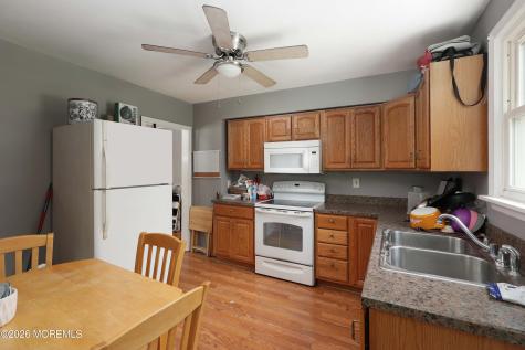 263 Elizabeth Avenue Paulsboro NJ 08066