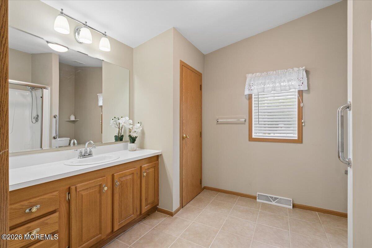 17 Village Road Morganville NJ 07751