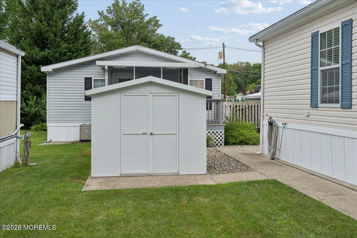 17 Village Road Morganville NJ 07751