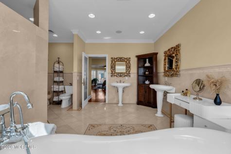 342 Aldo Drive Toms River NJ 08753