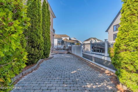 342 Aldo Drive Toms River NJ 08753