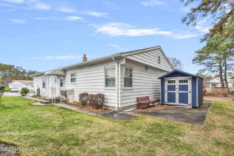 6 Villa Bella Court Toms River NJ 08757