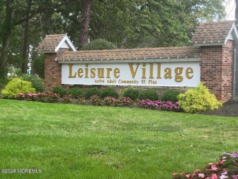 381B Chatham Court Lakewood NJ 08701