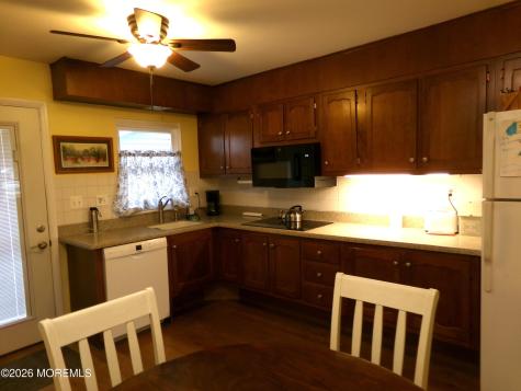 381B Chatham Court Lakewood NJ 08701