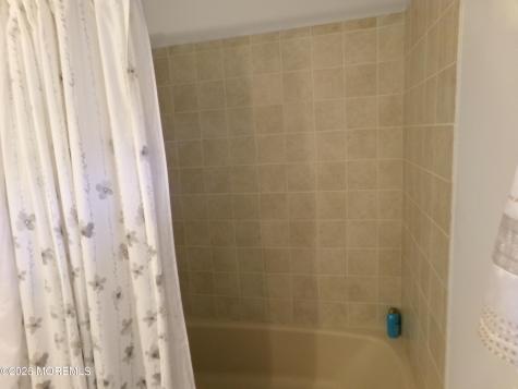 381B Chatham Court Lakewood NJ 08701