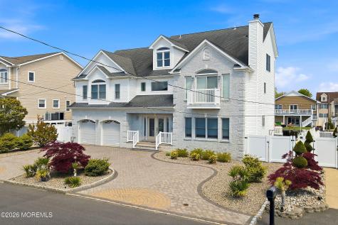 17 Lagoon Drive W Toms River NJ 08753